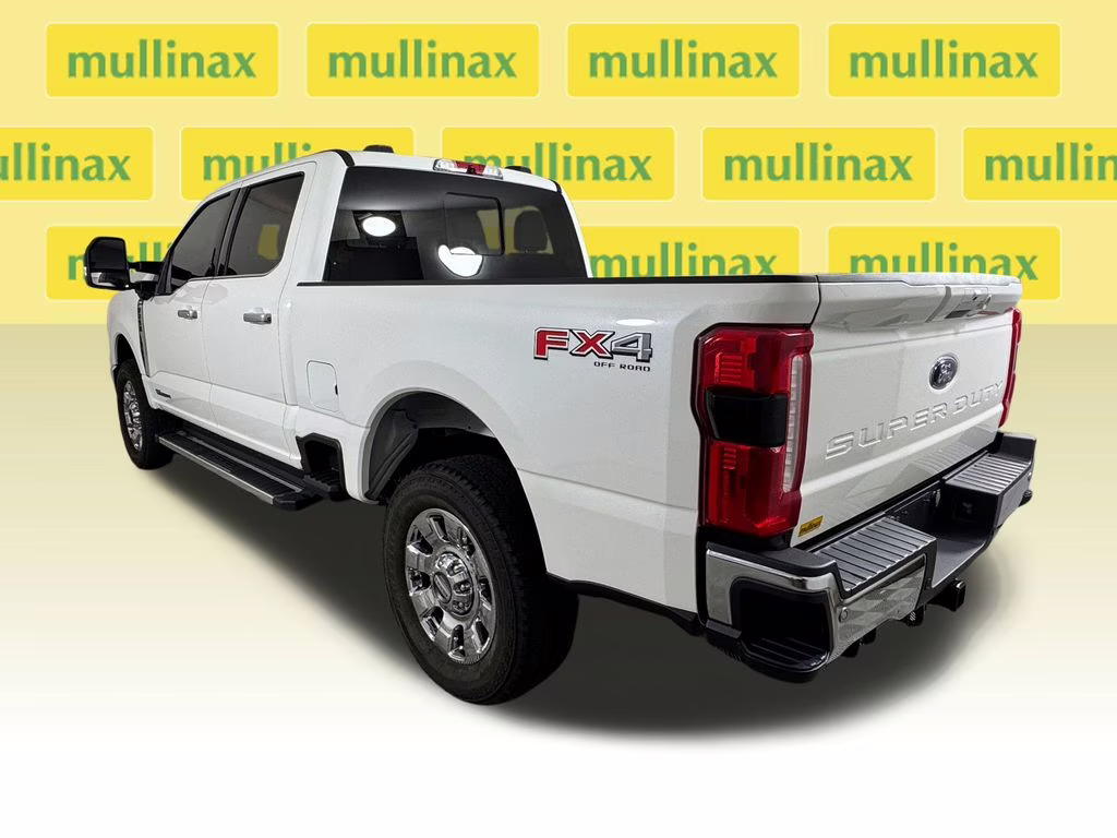 2023 White Metallic Ford Super Duty F-250 SRW Lariat 4X4 Truck