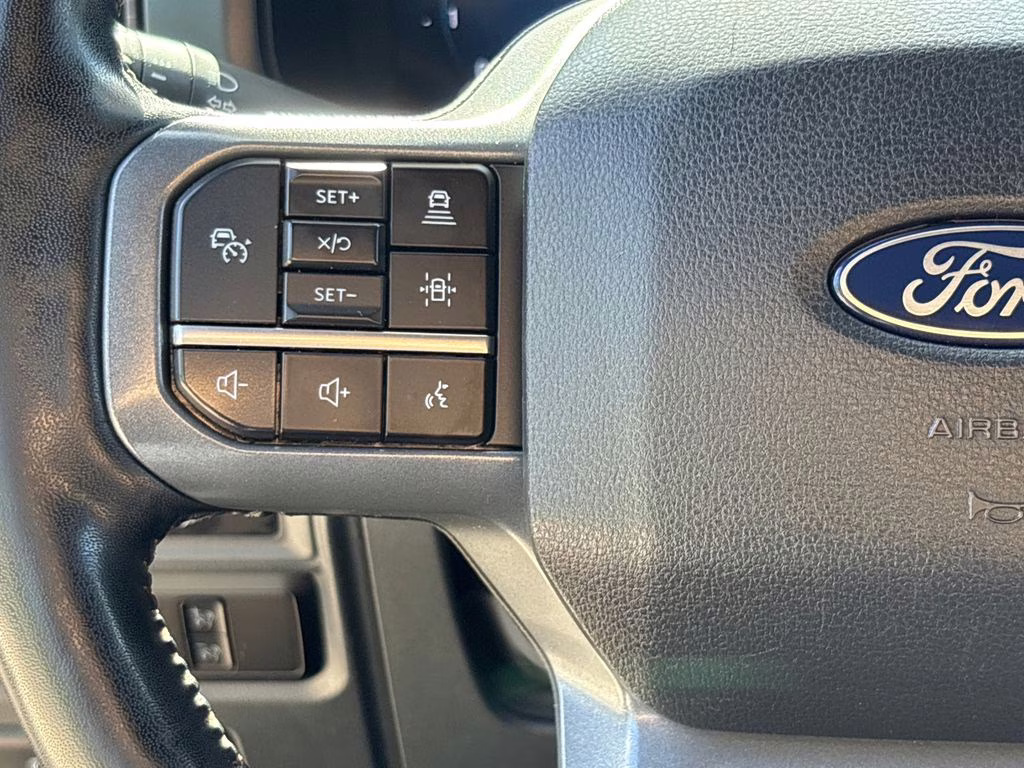 2024 Agate Black Metallic Ford F-150 Lariat 4X4 Truck