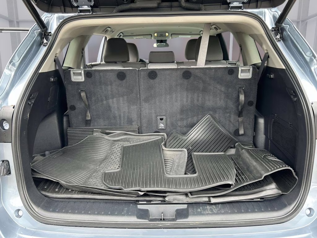 2023 Moon Dust Toyota Highlander LE AWD SUV