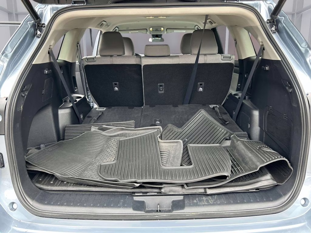 2023 Moon Dust Toyota Highlander LE AWD SUV