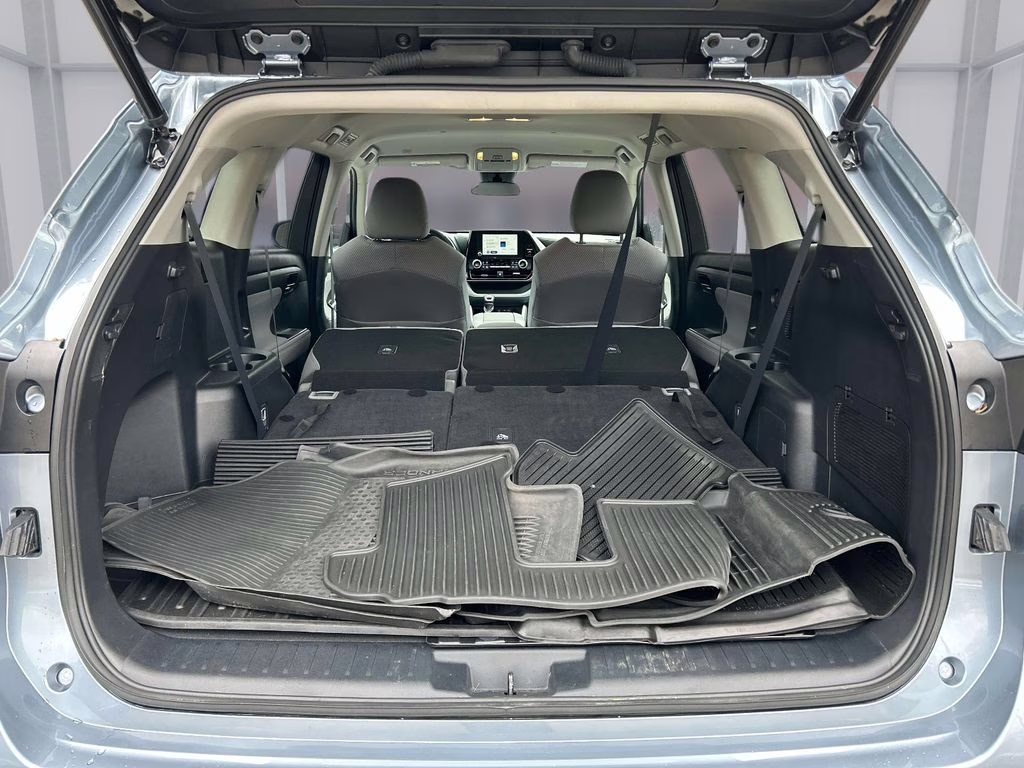 2023 Moon Dust Toyota Highlander LE AWD SUV