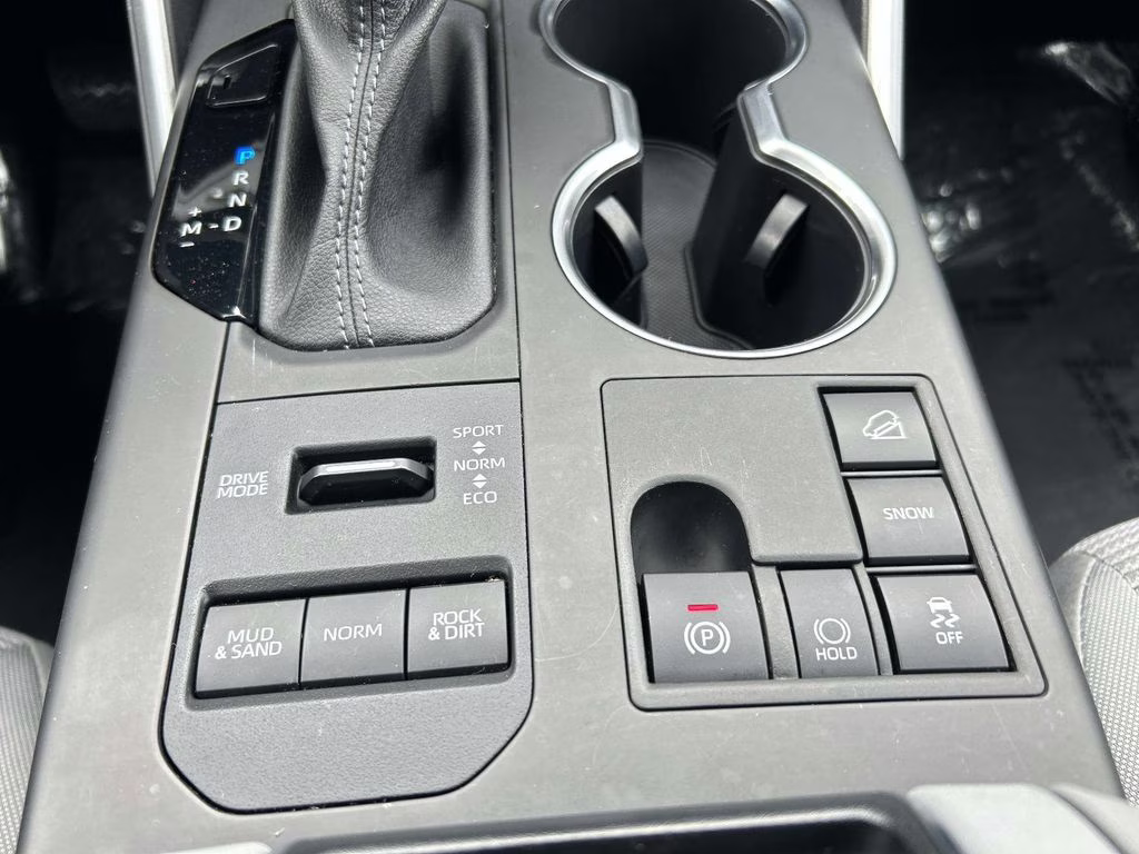 2023 Moon Dust Toyota Highlander LE AWD SUV