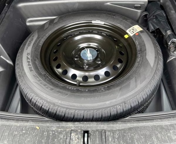 2024 Baltic Gray Metallic Clearcoat Jeep Grand Cherokee Limited 4X4 SUV