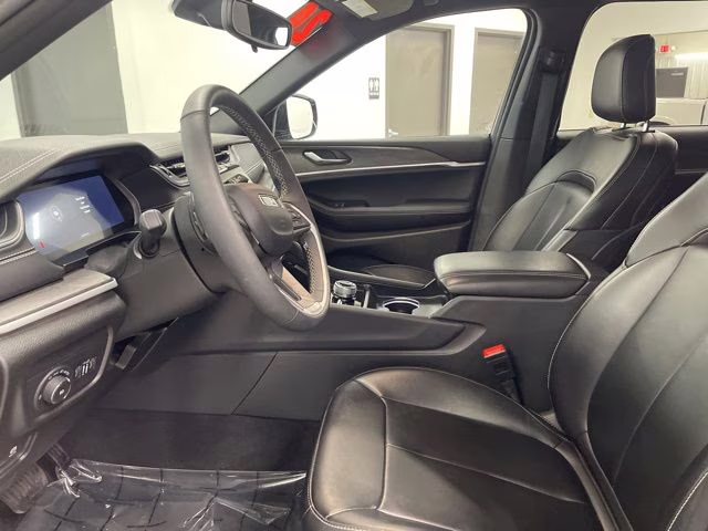 2024 Baltic Gray Metallic Clearcoat Jeep Grand Cherokee Limited 4X4 SUV