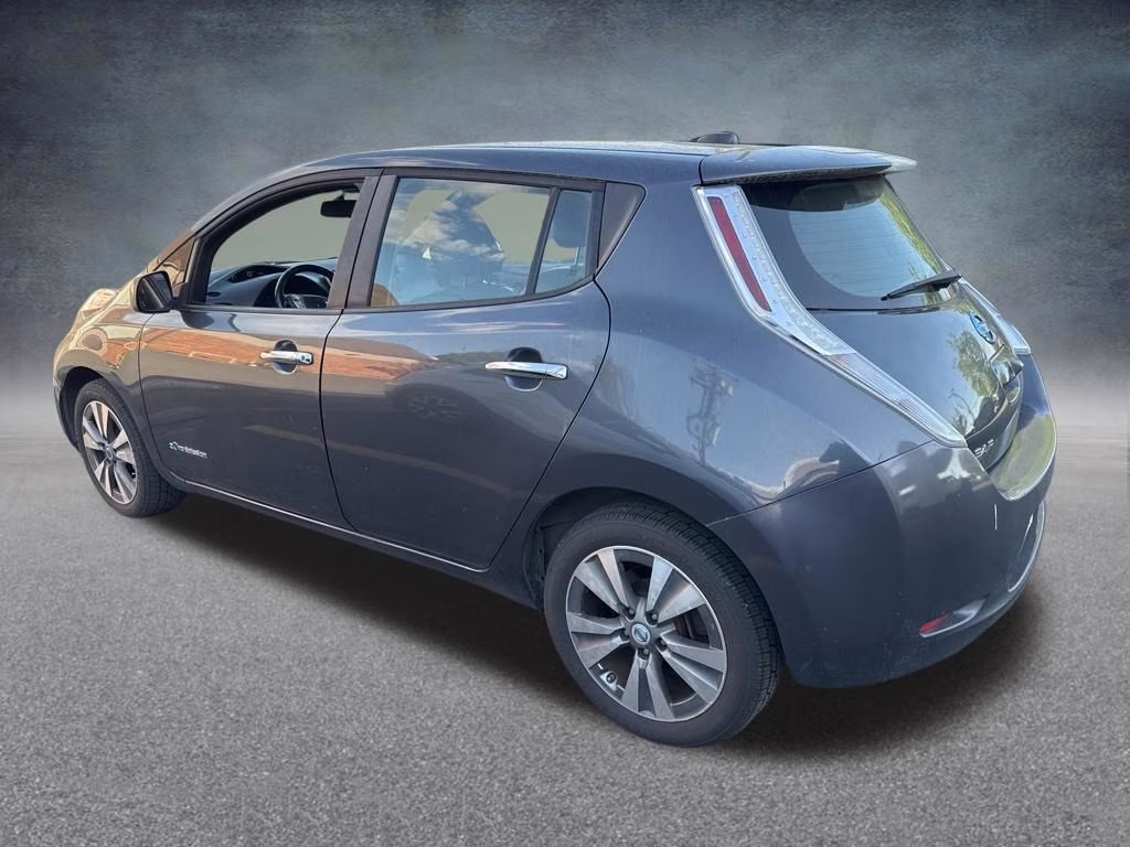 2013 Metallic Slate Nissan LEAF SL FWD Hatchback