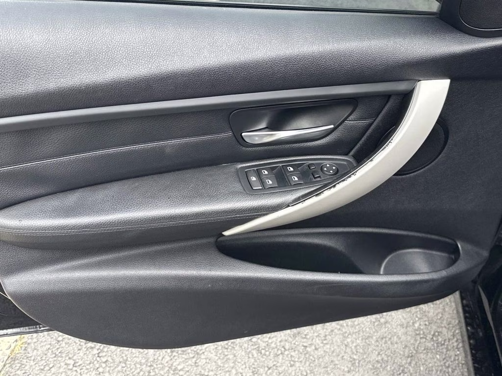 2013 Jet Black BMW 3 Series 328i xDrive AWD Sedan