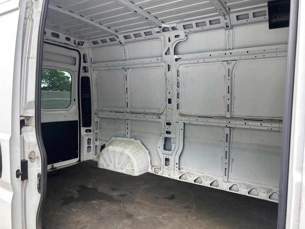 2023 Bright White Clearcoat Ram ProMaster 2500 High Roof FWD Van