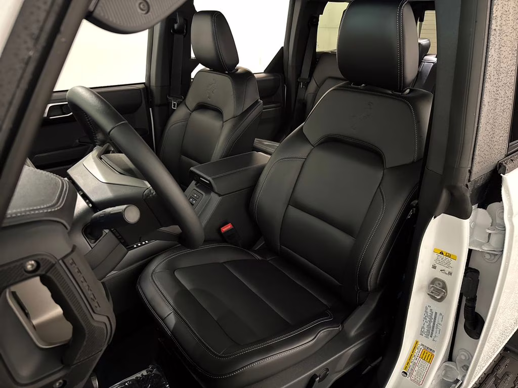 2026 Oxford White Ford Bronco Outer Banks 4X4 SUV