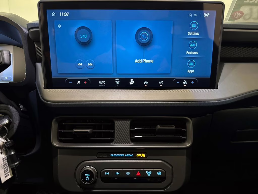 2026 Oxford White Ford Maverick XL FWD Truck