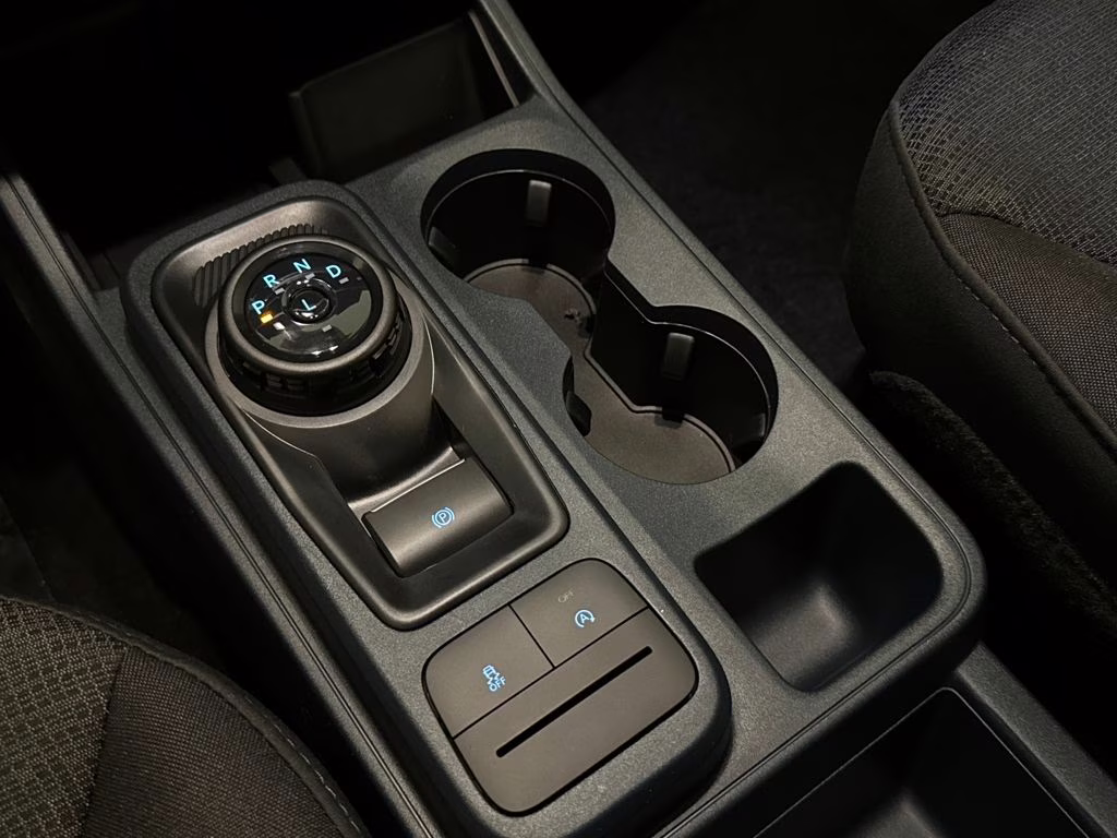 2026 Oxford White Ford Maverick XL FWD Truck