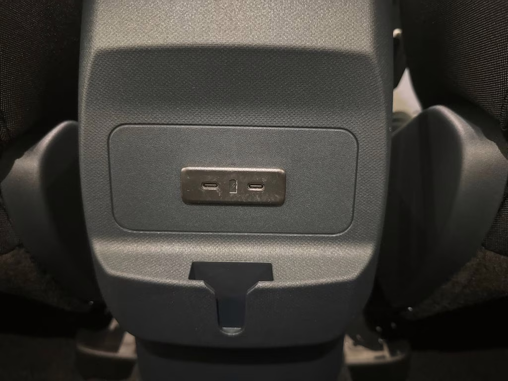 2026 Oxford White Ford Maverick XL FWD Truck