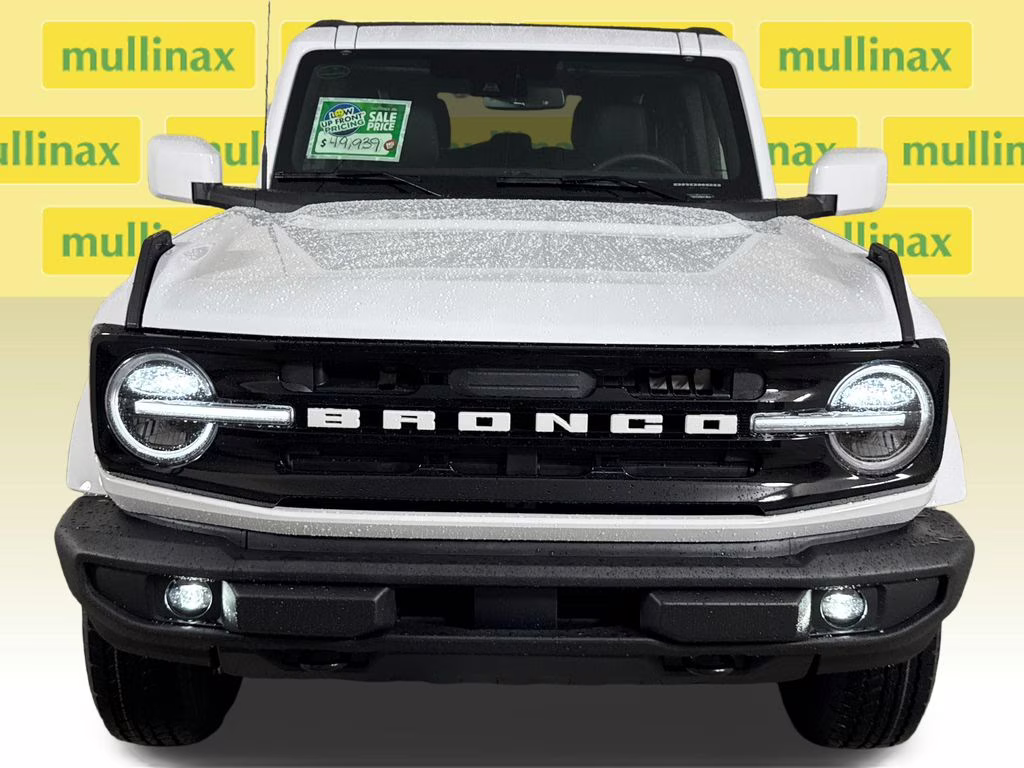 2026 Oxford White Ford Bronco Outer Banks 4X4 SUV
