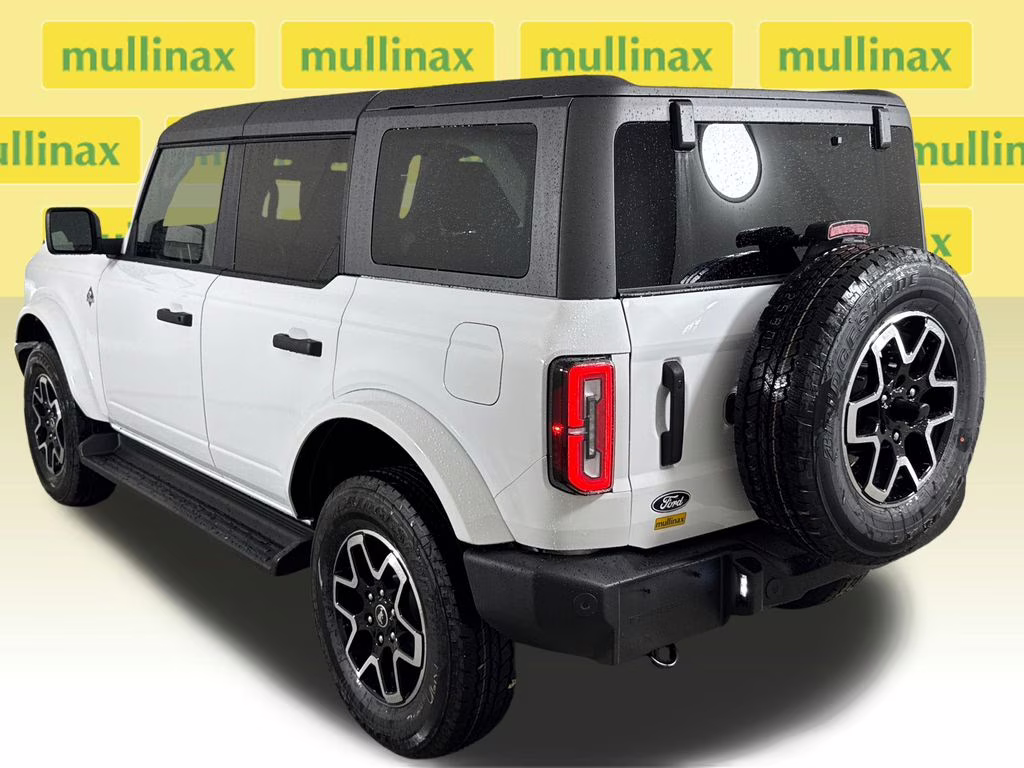 2026 Oxford White Ford Bronco Outer Banks 4X4 SUV