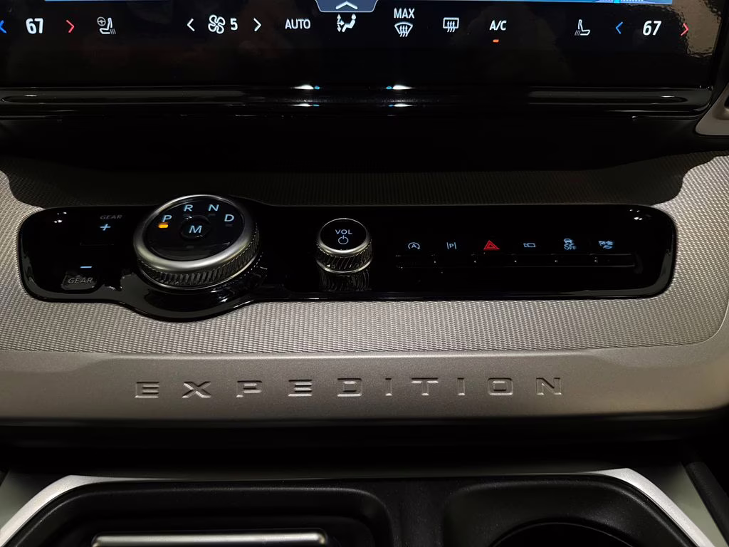 2026 Agate Black Metallic Ford Expedition Active RWD SUV