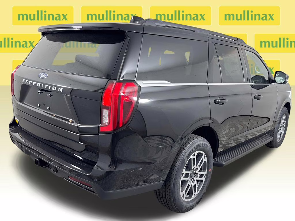 2026 Agate Black Metallic Ford Expedition Active RWD SUV