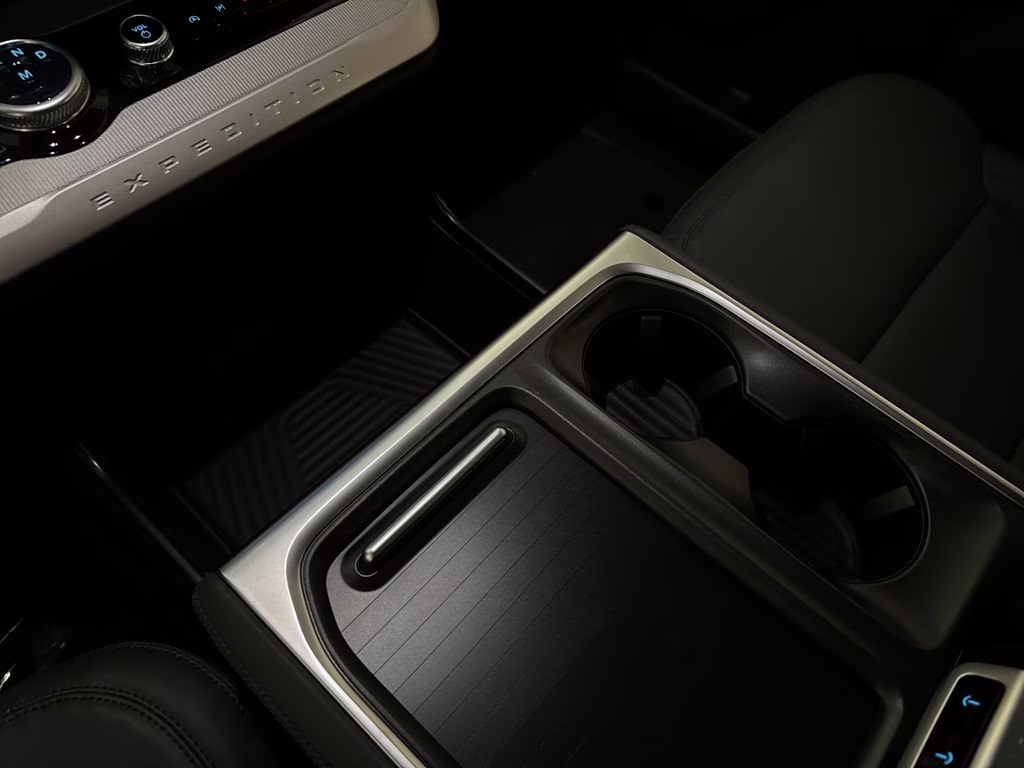 2026 Agate Black Metallic Ford Expedition Active RWD SUV