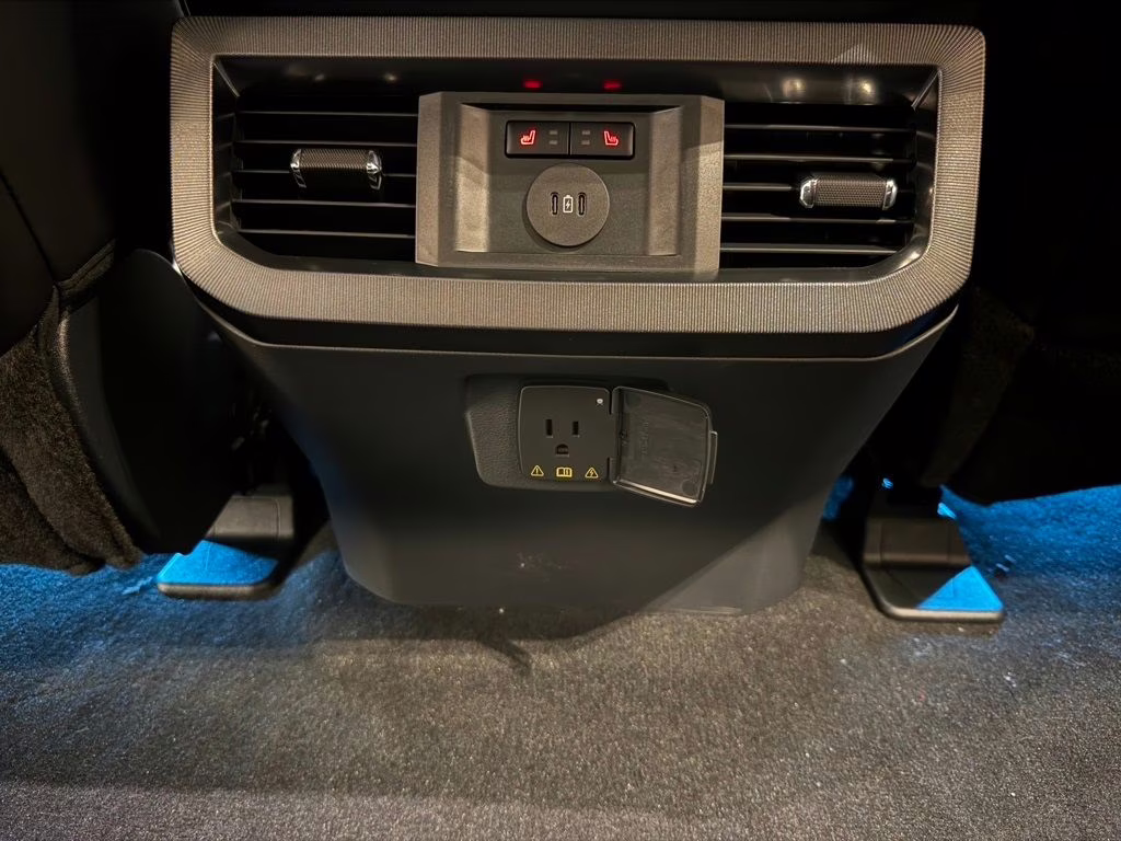 2026 Agate Black Metallic Ford Super Duty F-250 SRW Platinum 4X4 Truck