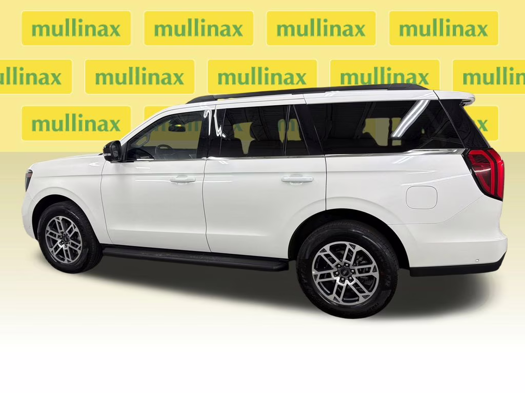2025 Star White Metallic Tri-Coat Ford Expedition Active RWD SUV