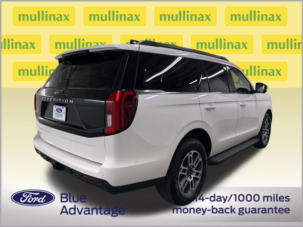 2025 Star White Metallic Tri-Coat Ford Expedition Active RWD SUV