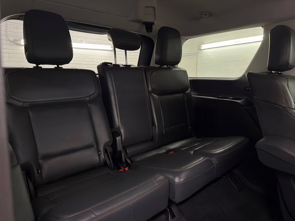 2025 Star White Metallic Tri-Coat Ford Expedition Active RWD SUV