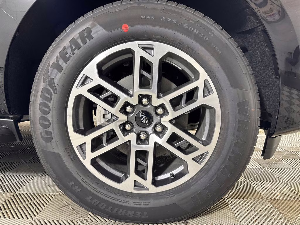 2026 Agate Black Metallic Ford Expedition Active RWD SUV