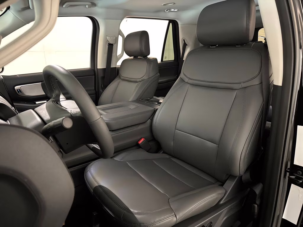 2026 Agate Black Metallic Ford Expedition Active RWD SUV