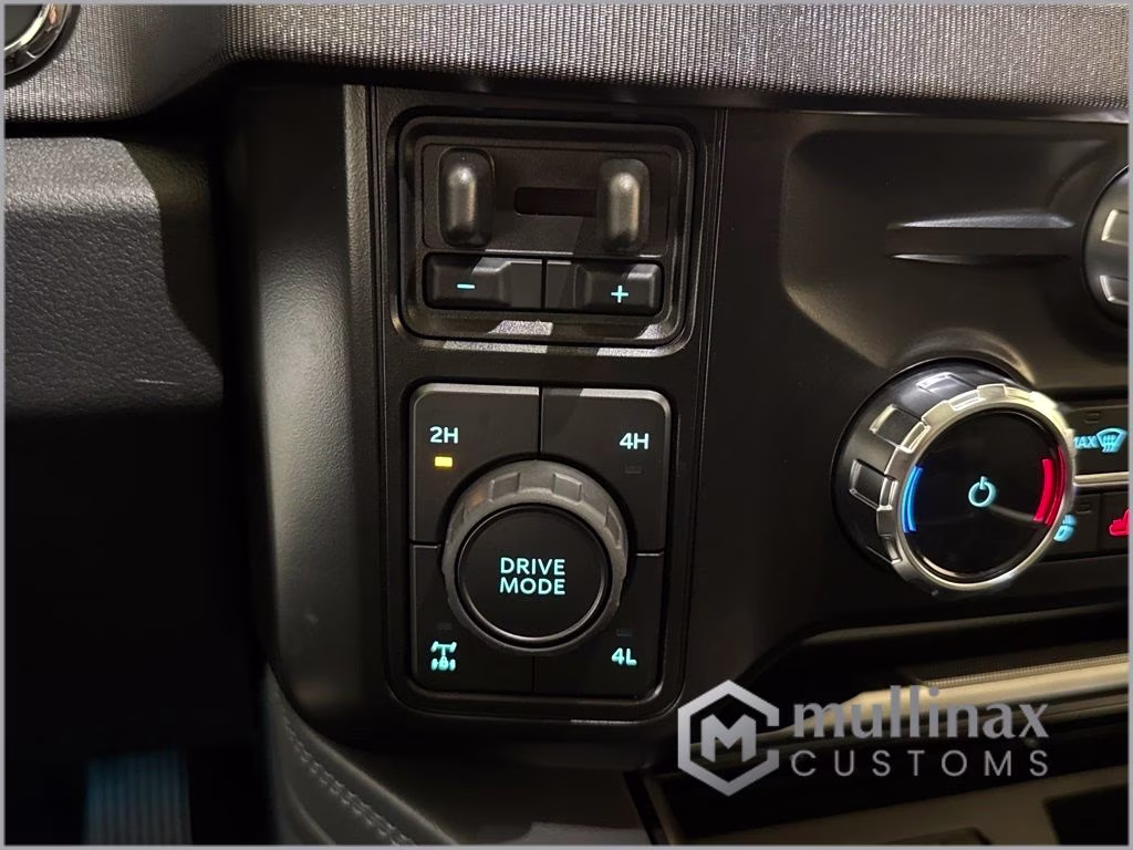 2026 Agate Black Metallic Ford Super Duty F-250 SRW Platinum 4X4 Truck