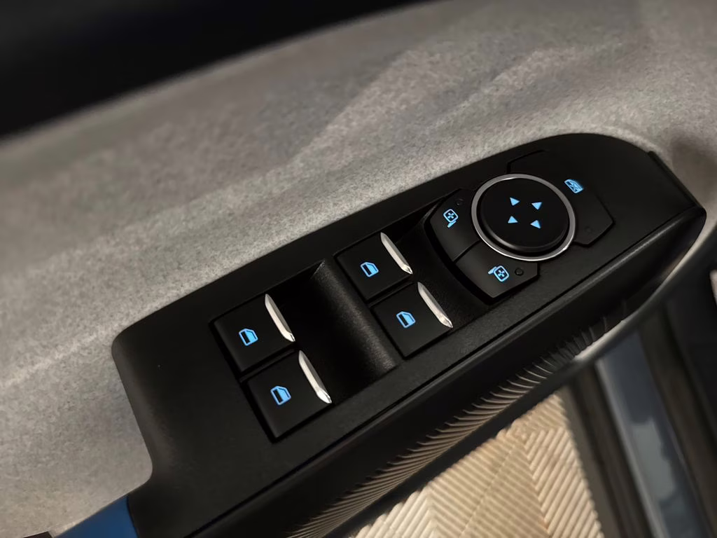 2026 Azure Gray Metallic Tri-Coat Ford Maverick XLT FWD Truck