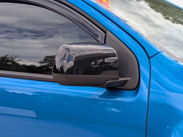 2022 Bright Blue Metallic Chevrolet Colorado Z71 4X4 Truck