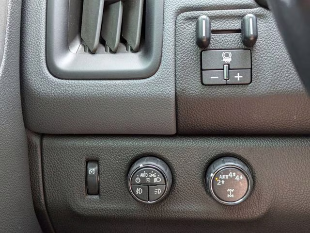 2022 Bright Blue Metallic Chevrolet Colorado Z71 4X4 Truck