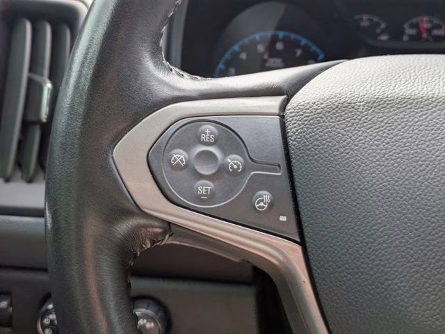 2022 Bright Blue Metallic Chevrolet Colorado Z71 4X4 Truck