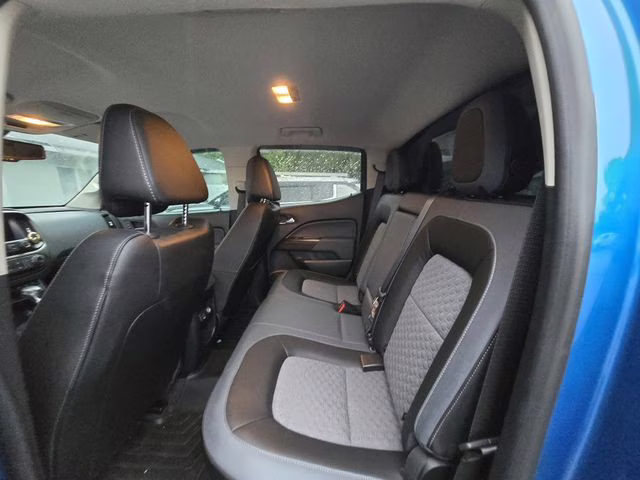 2022 Bright Blue Metallic Chevrolet Colorado Z71 4X4 Truck