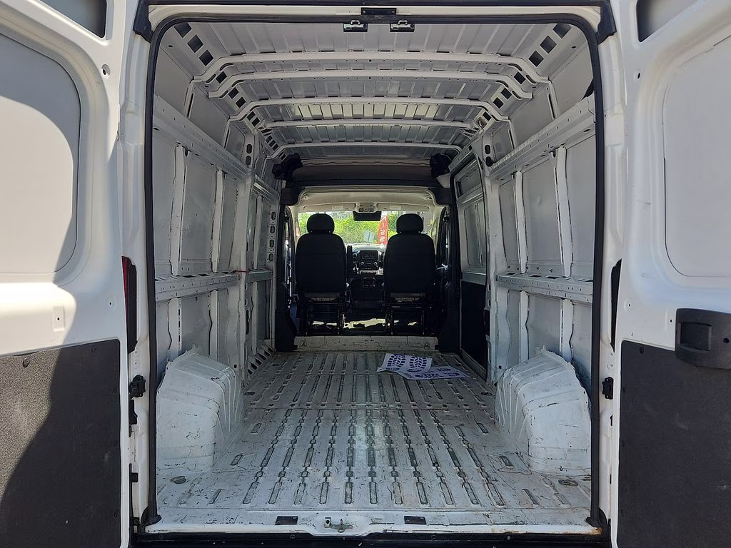 2023 Bright White Clearcoat Ram ProMaster 2500 High Roof FWD Van