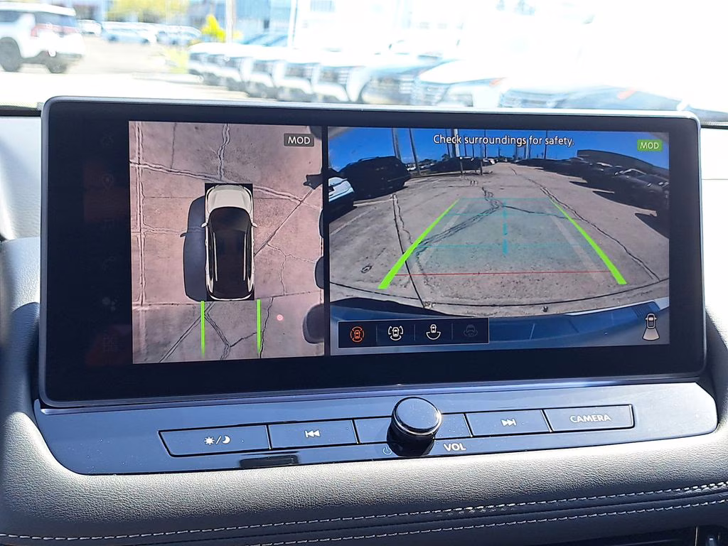 2026 Everest White Pearl Tricoat Nissan Rogue Platinum AWD SUV