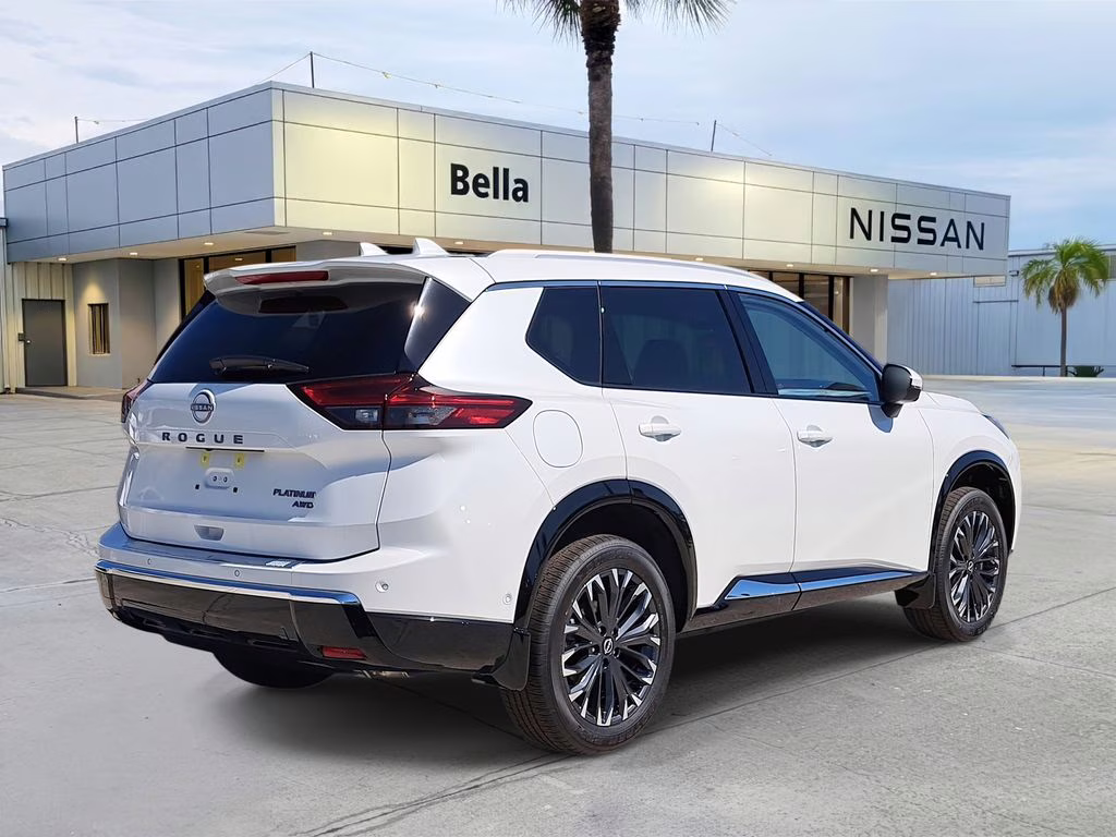 2026 Everest White Pearl Tricoat Nissan Rogue Platinum AWD SUV
