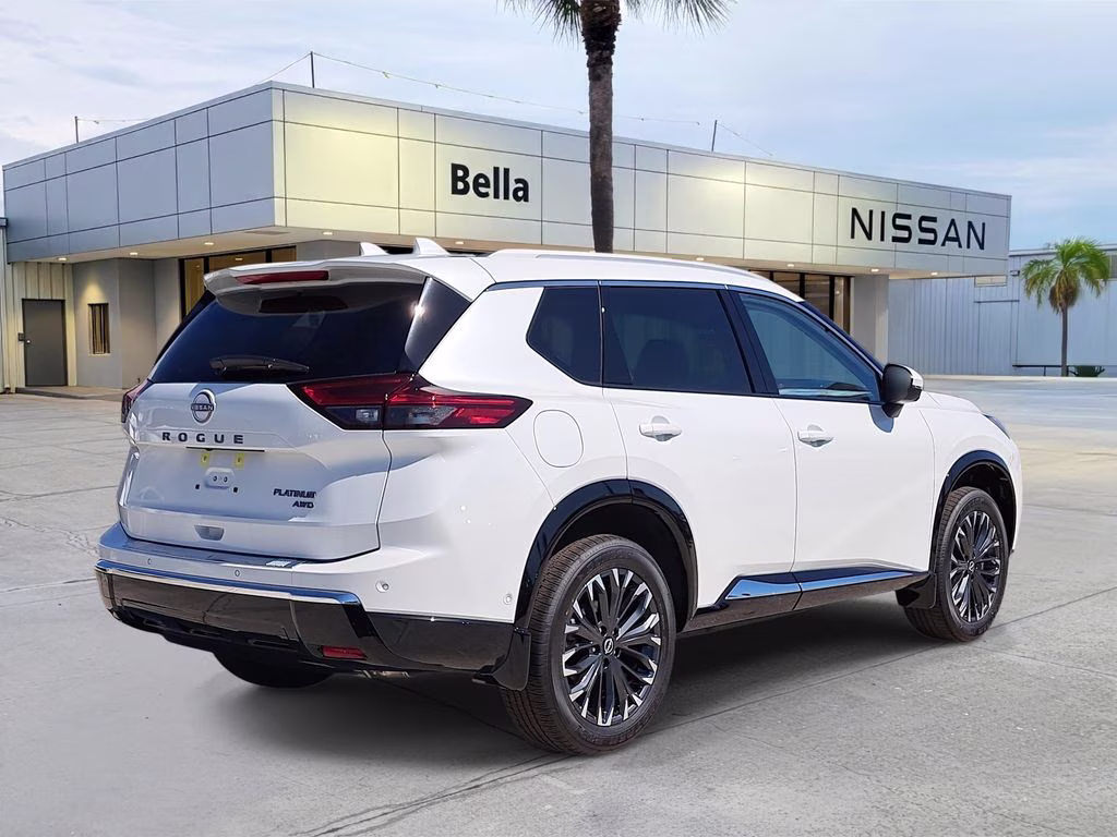 2026 Everest White Pearl Tricoat Nissan Rogue Platinum AWD SUV