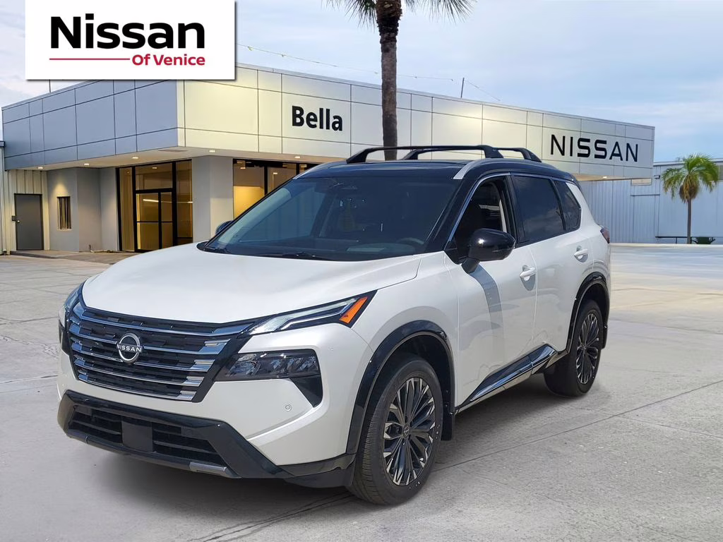 2026 Everest White Pearl/Super Black Nissan Rogue Platinum AWD SUV