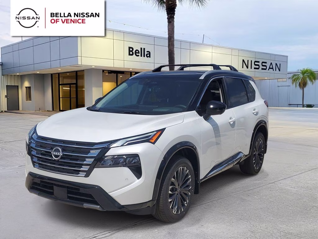 2026 Everest White Pearl/Super Black Nissan Rogue Platinum AWD SUV