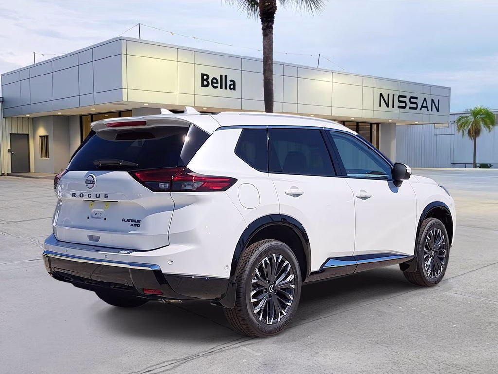 2026 Everest White Pearl Tricoat Nissan Rogue Platinum AWD SUV