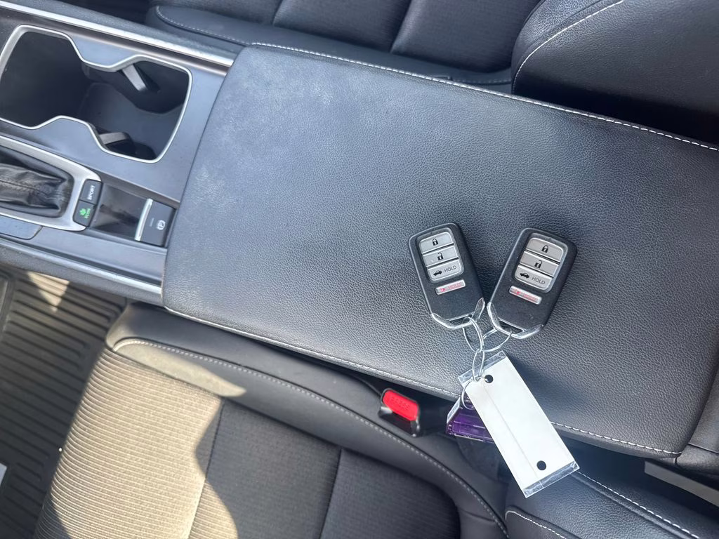 2019 Lunar Silver Metallic Honda Accord Sport FWD Sedan