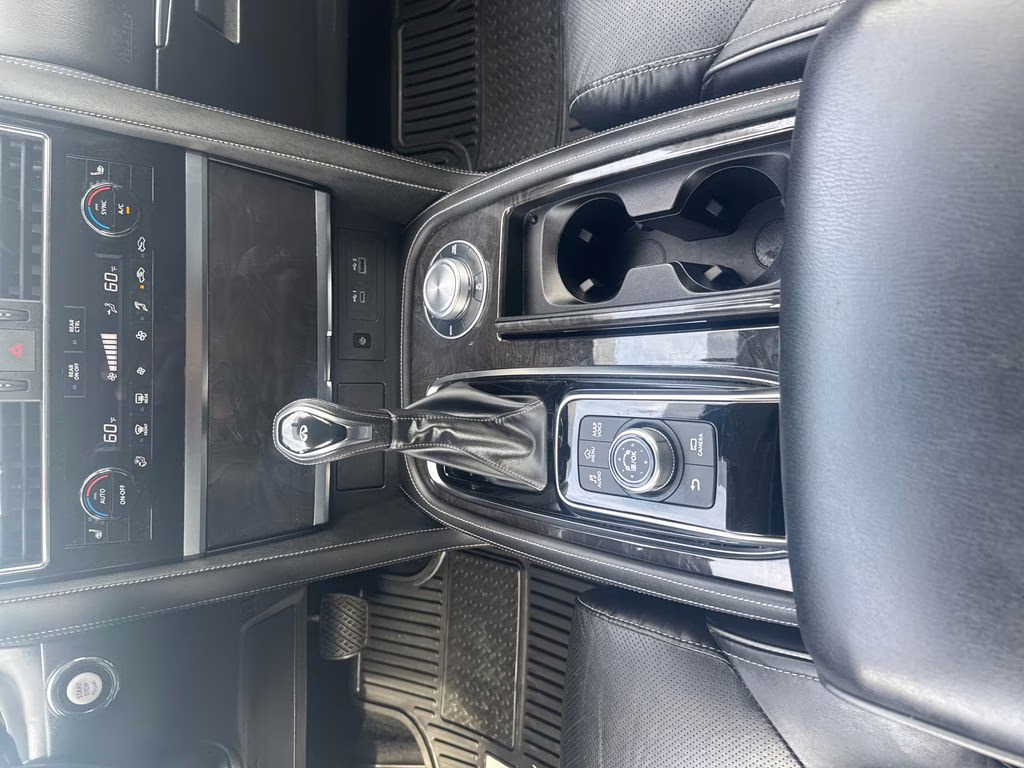 2024 Anthracite Gray INFINITI QX80 LUXE 4X4 SUV