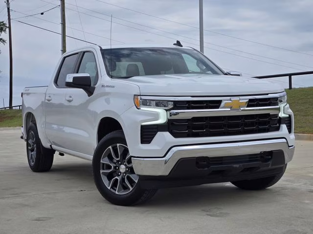 2024 Summit White Chevrolet Silverado 1500 LT 4X4 Truck