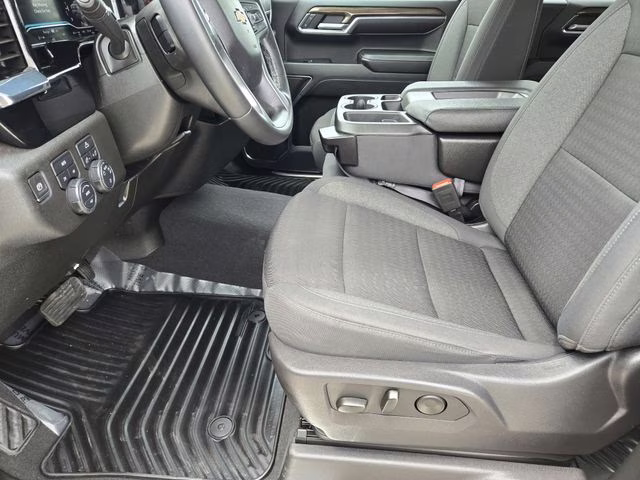 2024 Summit White Chevrolet Silverado 1500 LT 4X4 Truck