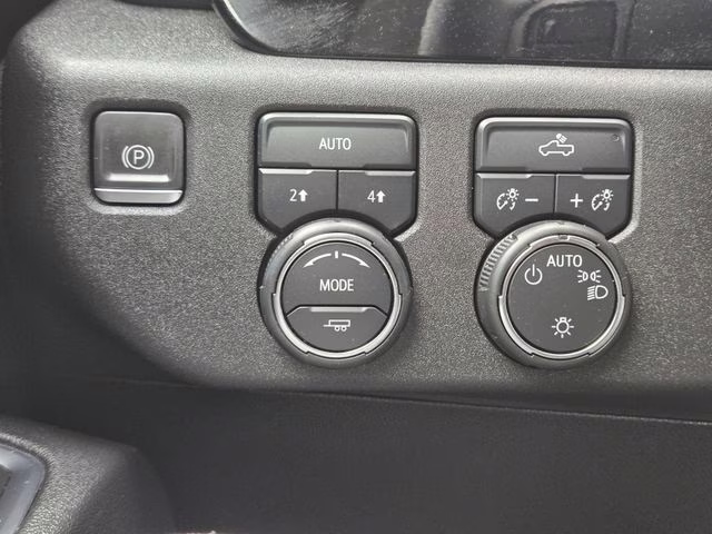 2024 Summit White Chevrolet Silverado 1500 LT 4X4 Truck