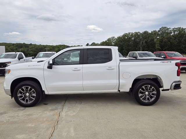 2024 Summit White Chevrolet Silverado 1500 LT 4X4 Truck
