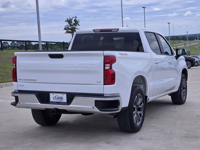 2024 Summit White Chevrolet Silverado 1500 LT 4X4 Truck