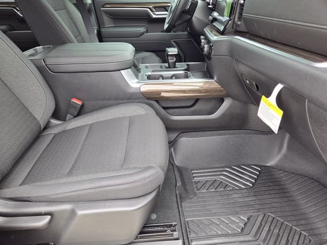 2026 Sterling Gray Metallic Chevrolet Silverado 1500 LT 4X4 Truck