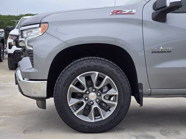 2026 Sterling Gray Metallic Chevrolet Silverado 1500 LT 4X4 Truck