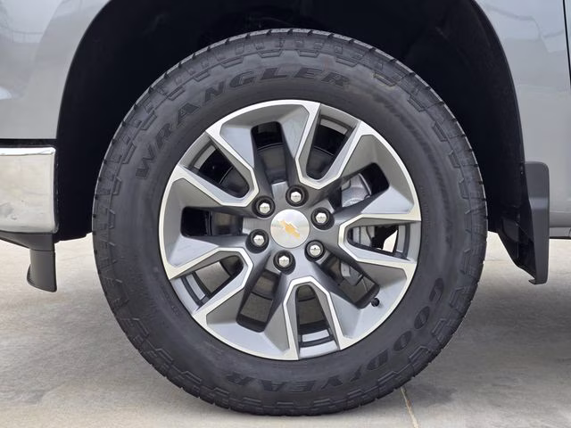 2026 Sterling Gray Metallic Chevrolet Silverado 1500 LT 4X4 Truck