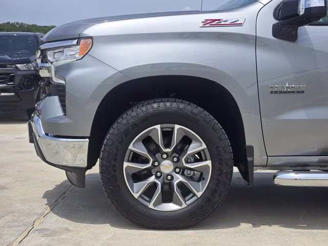 2026 Sterling Gray Metallic Chevrolet Silverado 1500 LT 4X4 Truck
